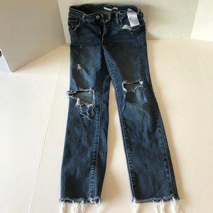 WOMENS LEVI SKINNY DISTRESSED JEANS SIZE 26/30